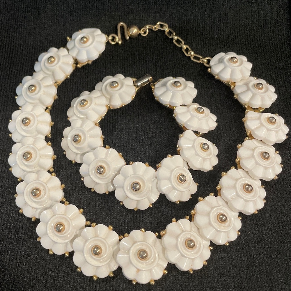 Vintage Resin Jewelry set